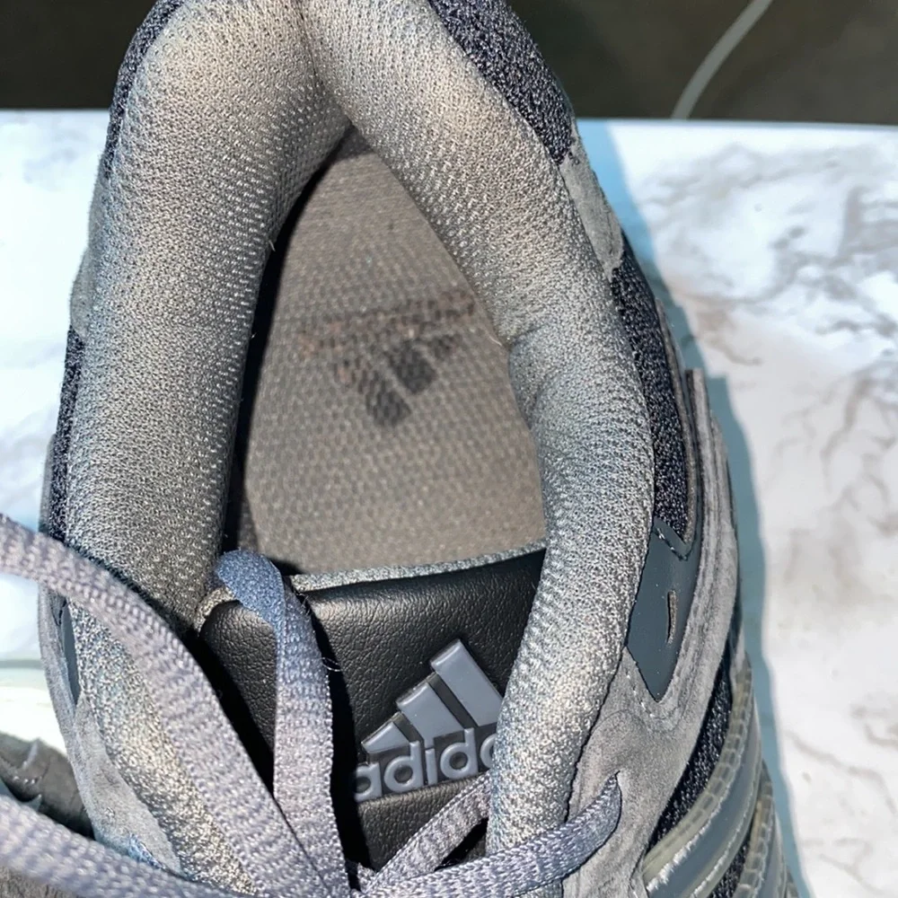 Adidas Response CL Core Black Women's Sneakers 8.5 with Box